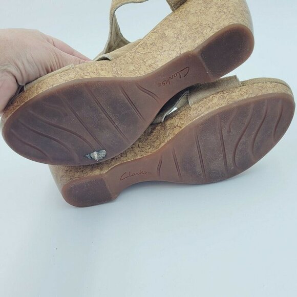 Clarks Tan Suede Open Toe Slingback Cork Wedge Sandal Size 9M - Picture 8 of 9